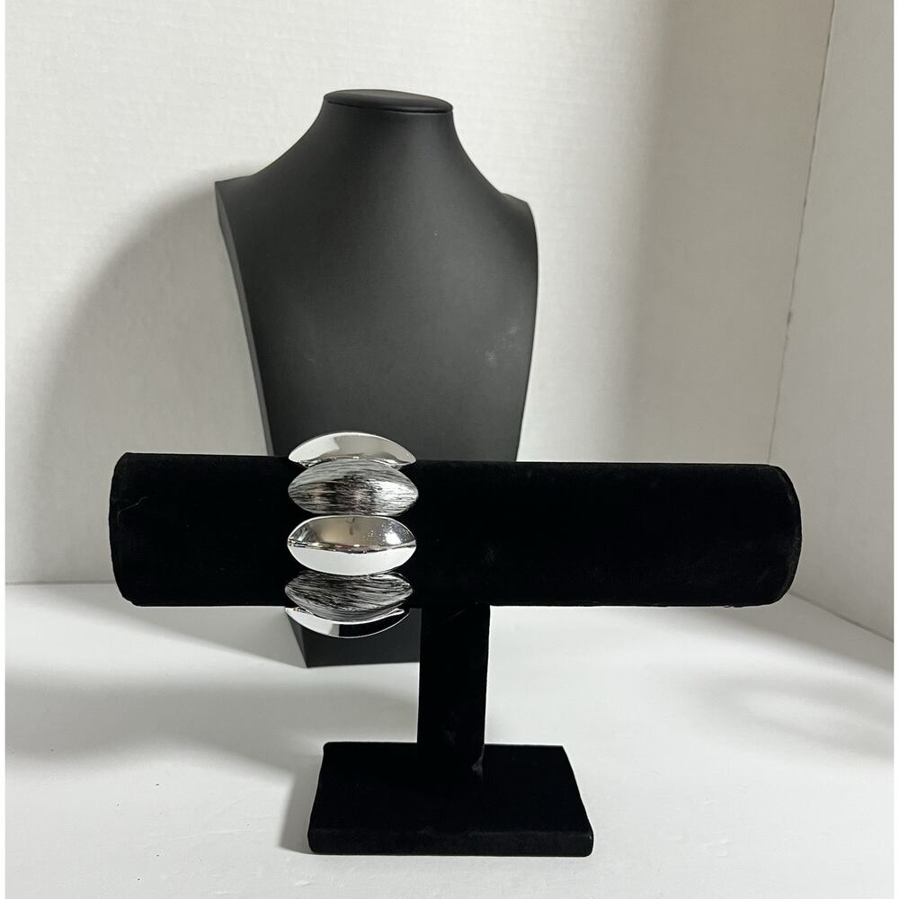 Vtg. Modernist Silver Tone Cuff Bracelet Polished Textured Oval 6” L